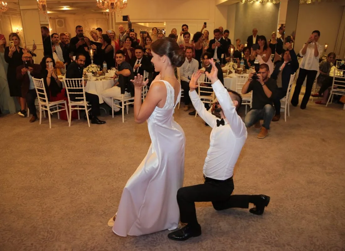 couple_and_wedding_dance